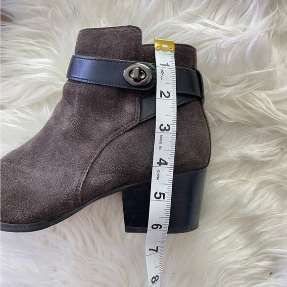 Coach | Women’s Patricia Ankle Boots Booties Shoes Chocolate Brown Suede Buckle - Picture 8 of 9